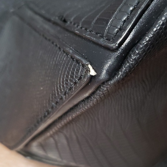 Beauty Boutique Reptile Textured Large Shoulder Bag Neutral Contemporary Modern - Picture 9 of 15